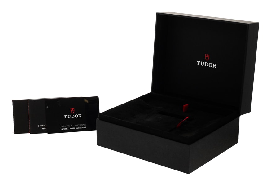 Tudor Black Bay GMT M79830RB-0010